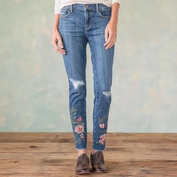 Driftwood Jackie Distressed Floral Embroidered Jeans 26 Boho Cottagecore Stretch - Picture 1 of 10